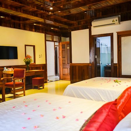 San San Hotel Дананг Екстериор снимка