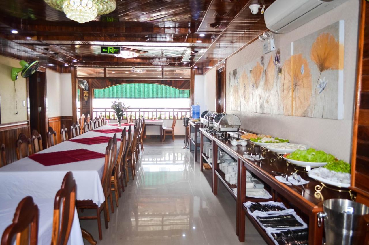 San San Hotel Дананг Екстериор снимка