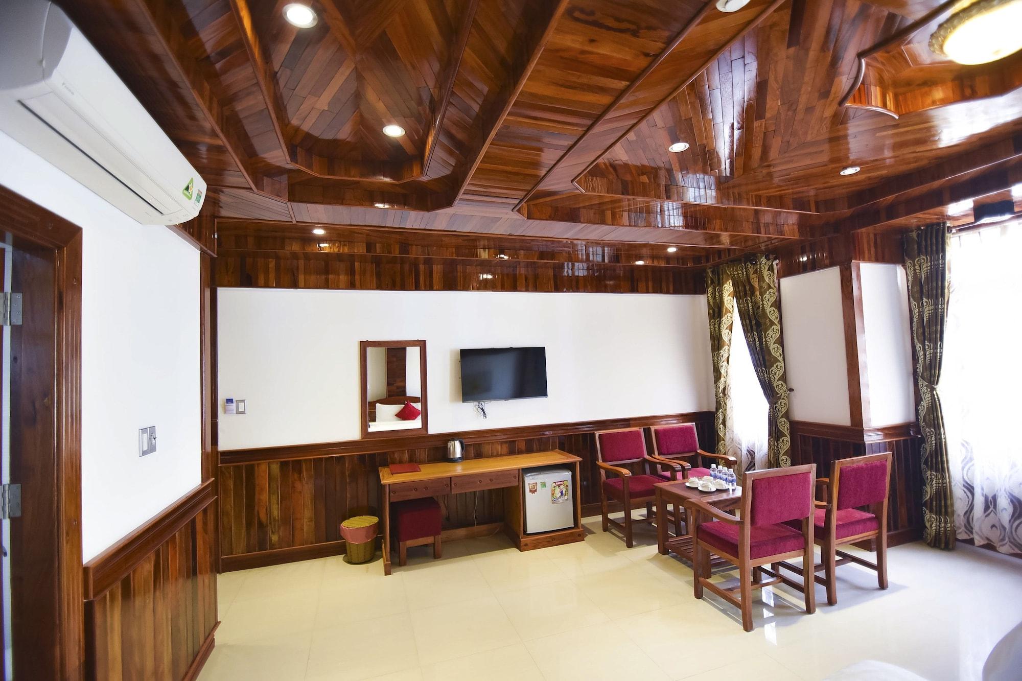San San Hotel Дананг Екстериор снимка