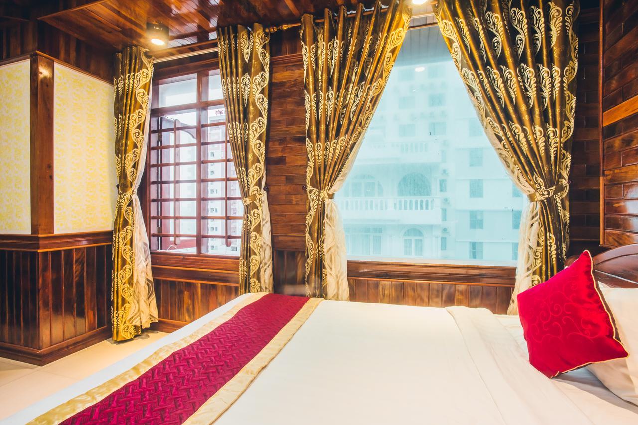 San San Hotel Дананг Екстериор снимка