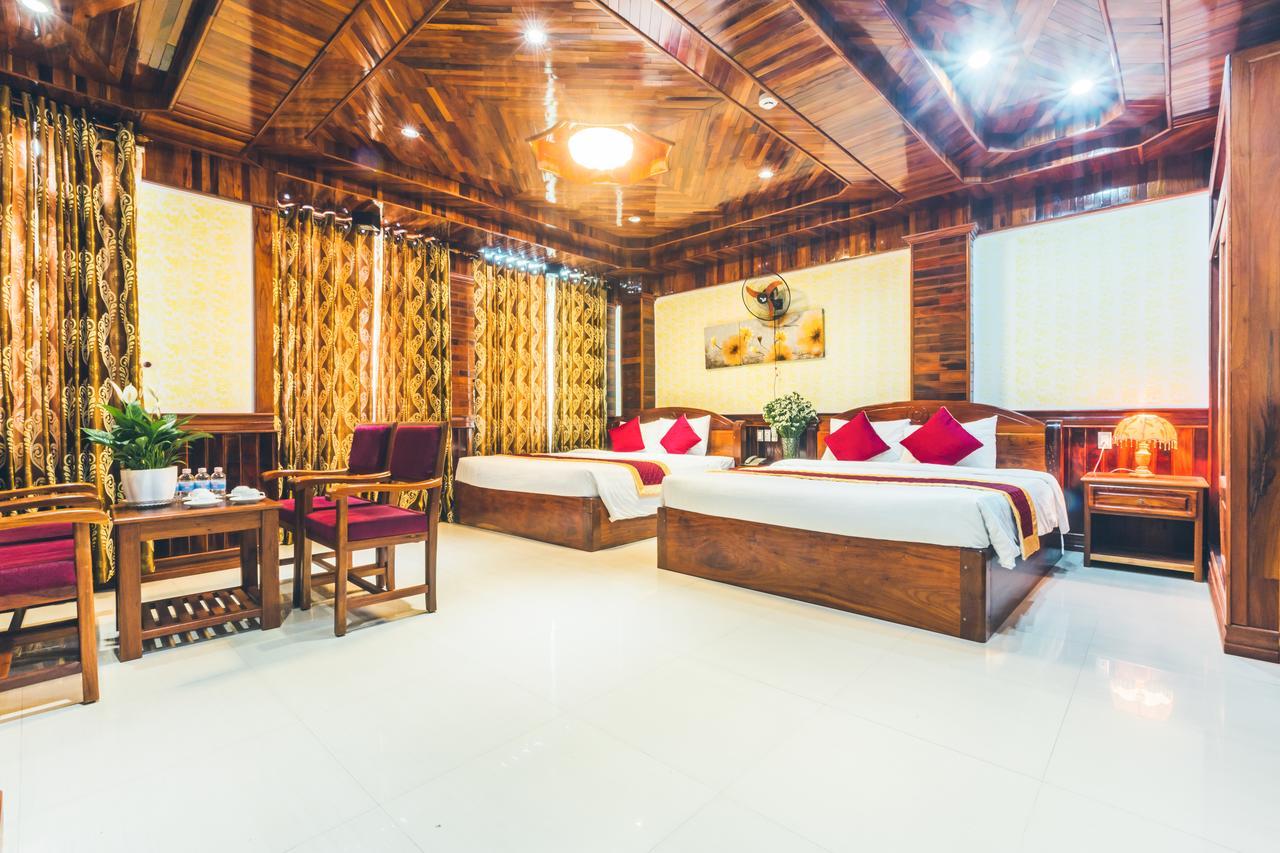 San San Hotel Дананг Екстериор снимка