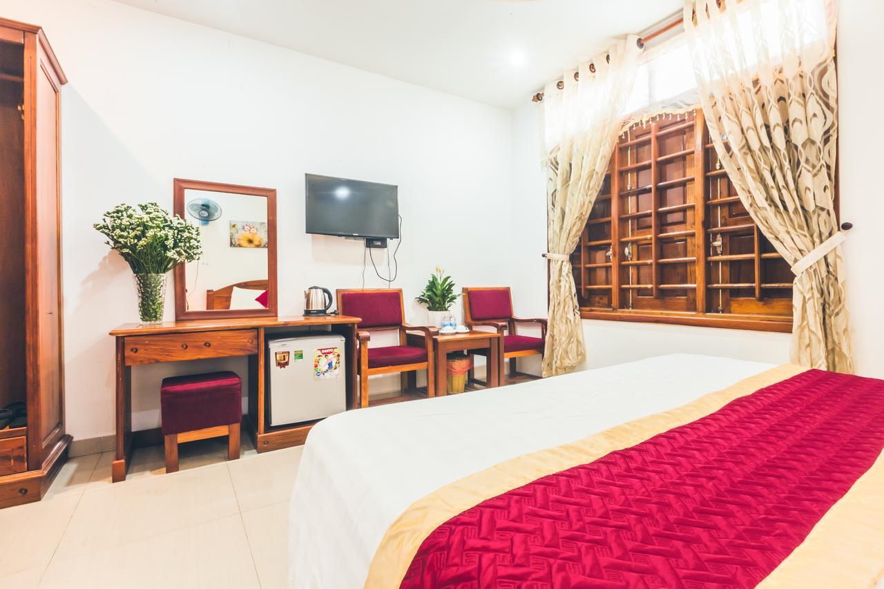 San San Hotel Дананг Екстериор снимка