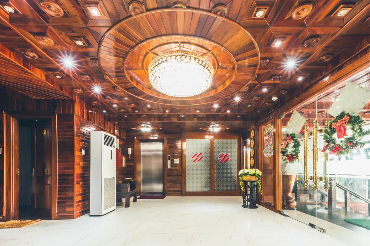 San San Hotel Дананг Екстериор снимка