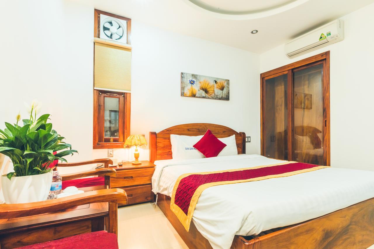 San San Hotel Дананг Екстериор снимка