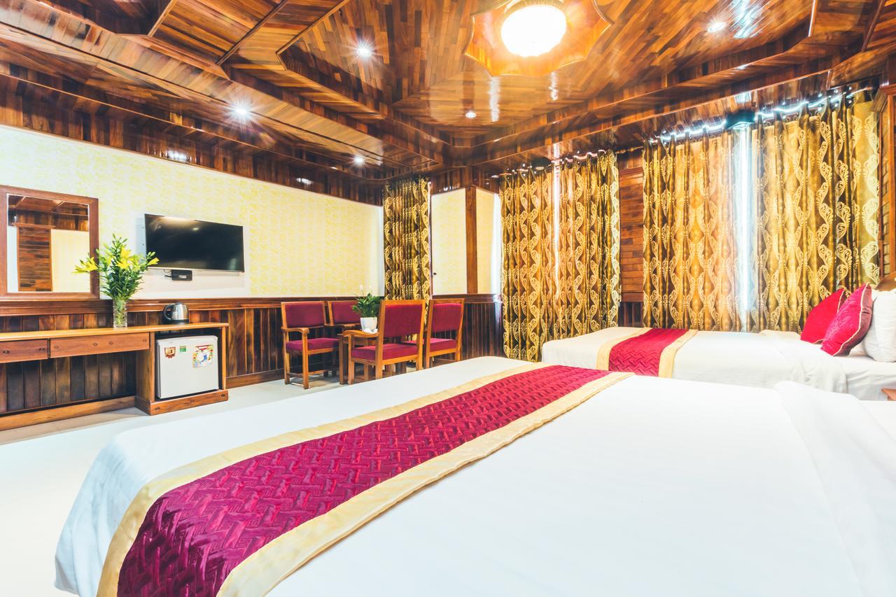 San San Hotel Дананг Екстериор снимка